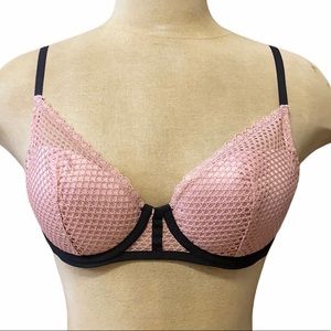 Last chance…Victoria’s Secret Bra Pink Black Mesh Lace Plunge 32D New